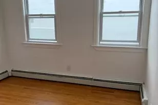 25 Glen Street 2, Cliffside Park, NJ 07010 - Photo 4