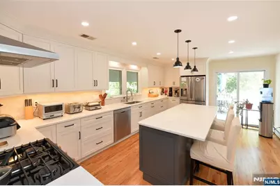 40-10 Paterson Street, Fair Lawn, NJ 07410 - Photo 6