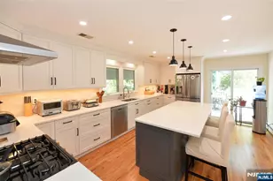 40-10 Paterson St, Fair Lawn, NJ 07410 - Photo 6