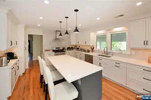 40-10 Paterson St, Fair Lawn, NJ 07410 - Photo 4