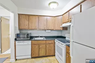 462C Liberty Street 312, Little Ferry, NJ 07643 - Photo 10