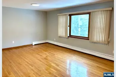 650 Edgewater Avenue 2 #2, Ridgefield, NJ 07657 - Photo 2