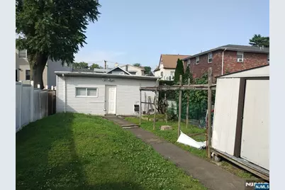 411 Sheridan Place, Fairview, NJ 07022 - Photo 4