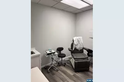 47 Orient, Rutherford, NJ 07070 - Photo 4