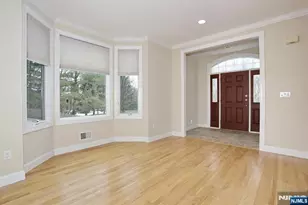 26 Candlewood Dr, Old Tappan, NJ 07675 - Photo 4