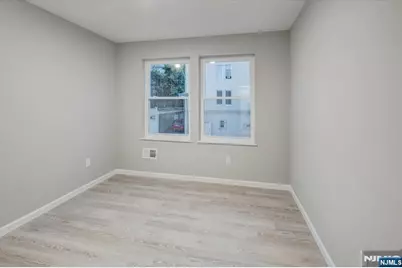 1081 18th Avenue, Newark, NJ 07106 - Photo 10