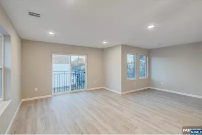 1081 18th Avenue, Newark, NJ 07106 - Photo 12