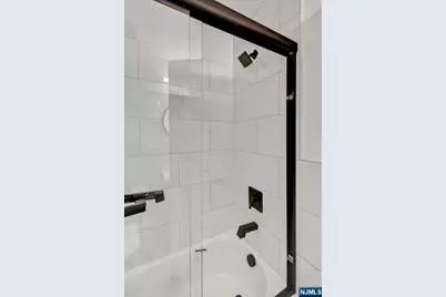 581 Bergen Street, Newark, NJ 07108 - Photo 30