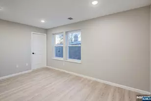 581 Bergen St, Newark, NJ 07108 - Photo 26