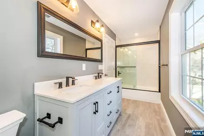 44 4th Avenue, Roseland, NJ 07068 - Photo 34