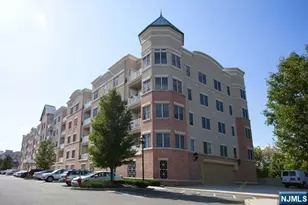 1210 Windsor Park Ct 25, Englewood, NJ 07631 - Photo 2