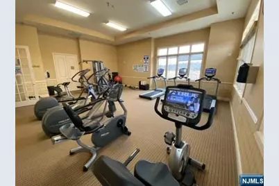 1210 Windsor Park Court 25 #25, Englewood, NJ 07631 - Photo 14