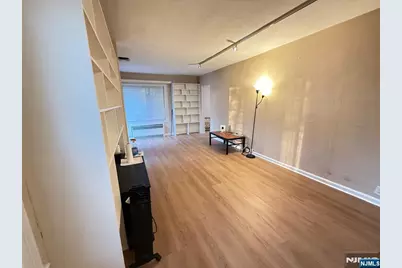 272 Frances Street 2 #2, Teaneck Township, NJ 07666 - Photo 6