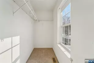 8 Masterson Ct, Waldwick, NJ 07463 - Photo 30