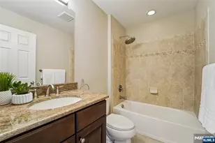 8 Masterson Ct, Waldwick, NJ 07463 - Photo 32