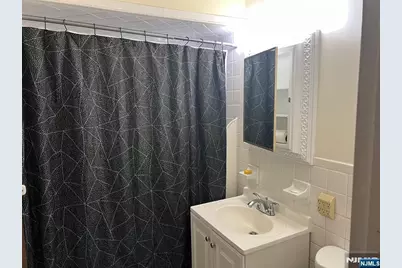 423 Walker Street B5 #B5, Fairview, NJ 07022 - Photo 8