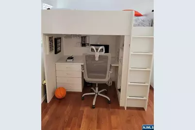 576 Ridgeland Terrace, Englewood, NJ 07631 - Photo 10