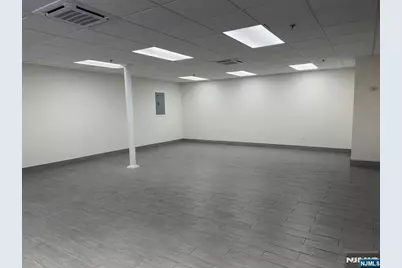 111 Charlotte Place 104 #104, Englewood Cliffs, NJ 07632 - Photo 4