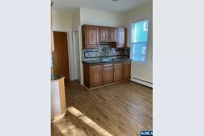 433 Lanza Avenue Apt 3 #Apt 3, Garfield, NJ 07026 - Photo 4