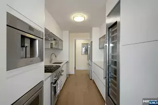 6 Horizon Road 2602, Fort Lee, NJ 07024 - Photo 2