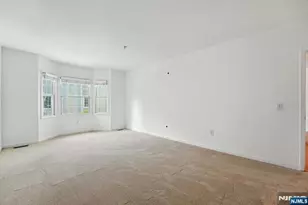 252 The Promenade 9-252, Edgewater, NJ 07020 - Photo 14