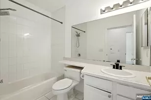 252 The Promenade 9-252, Edgewater, NJ 07020 - Photo 18