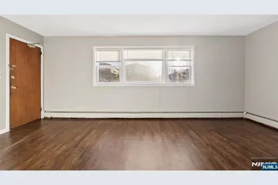 52 Tremont Terrace, Irvington, NJ 07111 - Photo 6