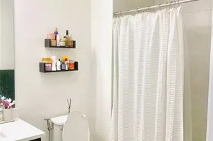 33 Parkside Ln 33, Teaneck Township, NJ 07666 - Photo 18