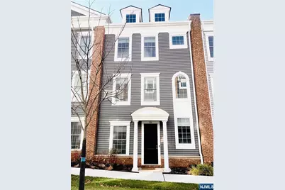 33 Parkside Lane 33 #33, Teaneck Township, NJ 07666 - Photo 2