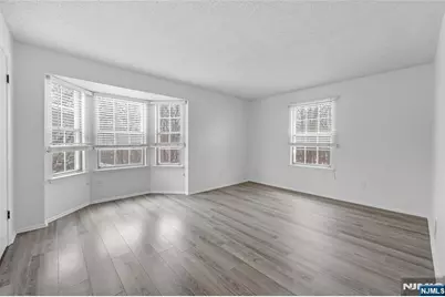 581 Holly Court, Mahwah, NJ 07430 - Photo 16