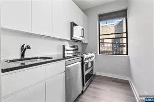 3315 Pleasant Ave 521, Union City, NJ 07087 - Photo 16