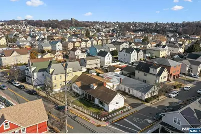 84 Locust Avenue, Wallington, NJ 07057 - Photo 4