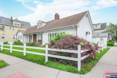 84 Locust Avenue, Wallington, NJ 07057 - Photo 8