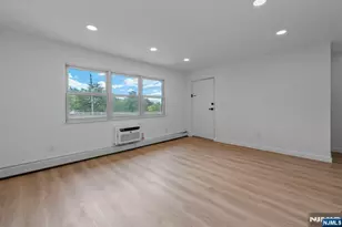 313 Grantwood Blvd #10, Palisades Park, NJ 07650 - Photo 4