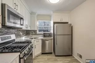 1155 Garrison Ct, Mahwah, NJ 07430 - Photo 10