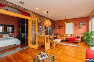 152 Pine St, Cliffside Park, NJ 07010 - Photo 12