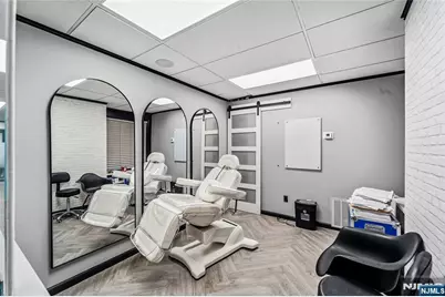 180 Old Tappan Road, Old Tappan, NJ 07675 - Photo 14