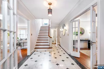 158 Mountain Avenue, Montclair, NJ 07042 - Photo 2