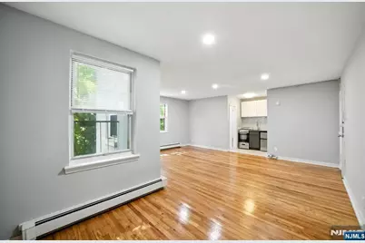 819 Bloomfield Avenue 12 #12, Montclair, NJ 07042 - Photo 4