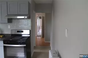 232 Sherman Ave, Newark, NJ 07114 - Photo 6