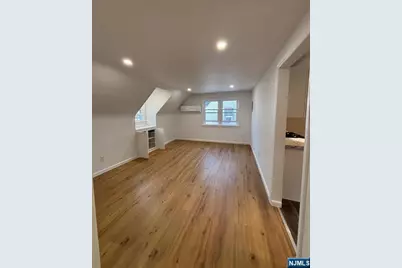 10-02 5th Street 2 #2, Fair Lawn, NJ 07410 - Photo 6