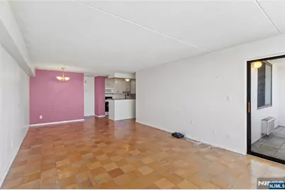250 Gorge Road 18K #18K, Cliffside Park, NJ 07010 - Photo 4