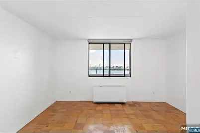 250 Gorge Road 18K #18K, Cliffside Park, NJ 07010 - Photo 10