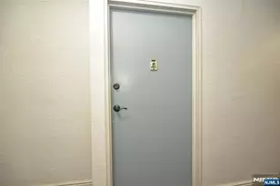 307 Prospect Ave 4B, Hackensack, NJ 07601 - Photo 8