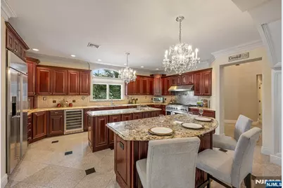 17 Jefferson Avenue, Cresskill, NJ 07626 - Photo 12