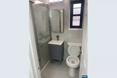 2329 Hudson Terrace C12 #C12, Fort Lee, NJ 07024 - Photo 6