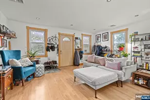 274 Warren St, Lyndhurst Township, NJ 07071 - Photo 6