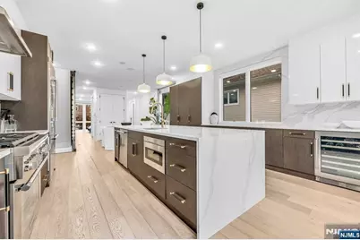 38 Hudson Avenue, Edgewater, NJ 07020 - Photo 18