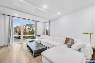 38 Hudson Ave, Edgewater, NJ 07020 - Photo 6