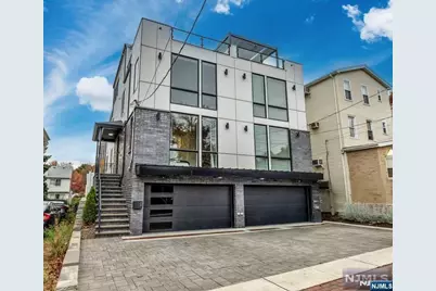 38 Hudson Avenue, Edgewater, NJ 07020 - Photo 2